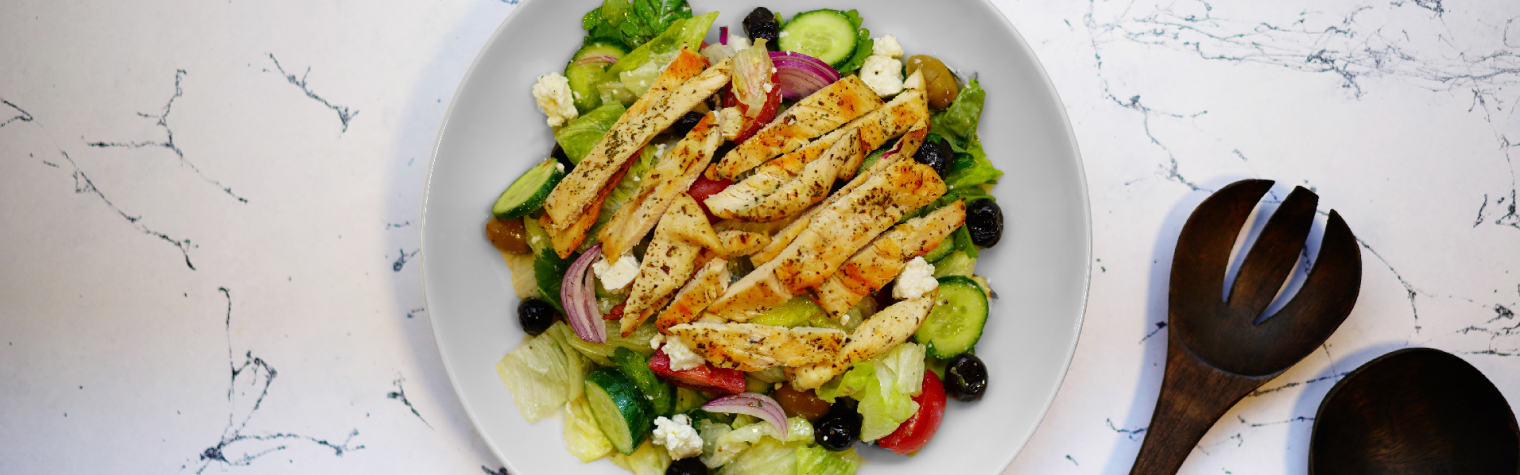 Греческий салат с курицей в аэрогриле